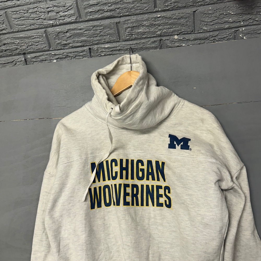 J‎ America Michigan Wolverines Gray Cowl Neck Sweatshirt